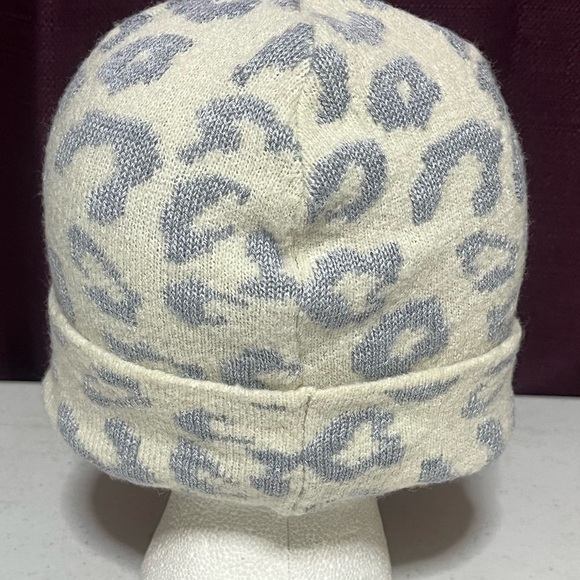 UR Powered Wool Blend Winter Beanie Hat - Picture 3 of 7